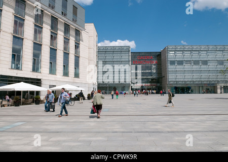 Galeria Krakowska Einkaufszentrum Haupteingang, Krakau, Polen. Stockfoto