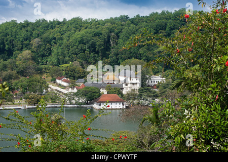 Überblick über Kandy Lake und der Zahntempel (Dalada Maligawa), Kandy, Sri Lanka Stockfoto