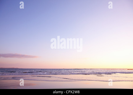 Playa Grande Strand bei Sonnenuntergang, Santa Cruz, Costa Rica Stockfoto