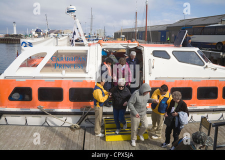 Kirkwall Orkney Islands UK Landing Craft der Caribbean Princess Kreuzfahrtschiff Passagiere für Tour des Festlandes aussteigen Stockfoto