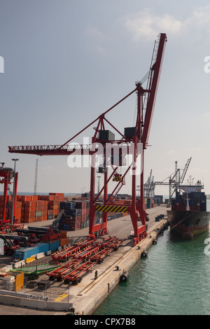 Containerschiffe Liegeplätze Hafen von Barcelona Spanien Stockfoto