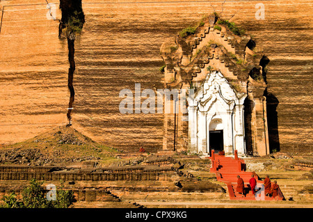 Myanmar Burma Sagaing Division Mingun Mingun Pagode seine Konstruktion begann im Jahre 1790 unter Befehl des Königs Bodawpaya aber war Stockfoto