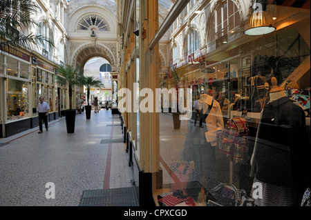 Frankreich, Loire-Atlantique, Nantes, Passage Pommeraye und seinen Geschäften Stockfoto