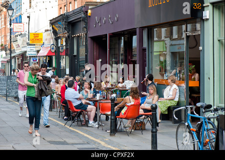 Bars und Restaurants in Exmouth Market, London, Vereinigtes Königreich Stockfoto