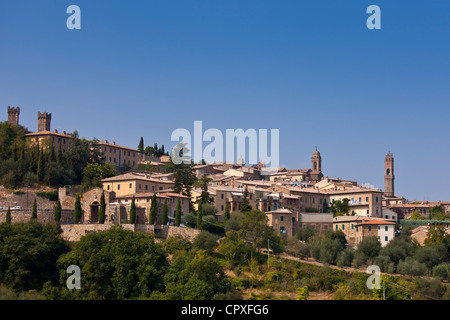 Antiken toskanischen Architektur der Hügel Stadt Montalcino in Val D'Orcia, Toskana, Italien Stockfoto