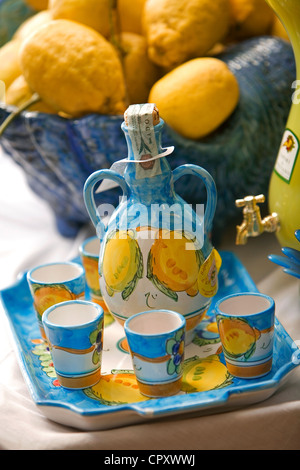 Italien-Kampanien-Amalfi-Küste Weltkulturerbe von UNESCO Positano Sapori e Profumi di Positano Shop spezialisiert auf Zitrone Stockfoto