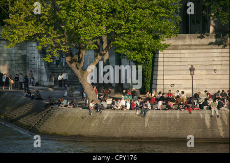 Quai de Bourbon, Ile St Louis, Seine, Paris, Frankreich Stockfoto