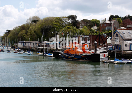 DIE WEYMOUTH RETTUNGSBOOT ERNEST UND MABLE VERTÄUT IM HAFEN VON WEYMOUTH. DORSET UK. Stockfoto