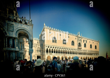 Markusdom und Dogenpalast, Venedig, Italien Stockfoto