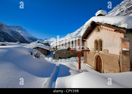 Frankreich, Savoyen, Maurienne-Tal, Parc National De La Vanoise, Bessans, Le Villaron Weiler, St Colomban Kapelle aus dem 15. Jahrhundert Stockfoto