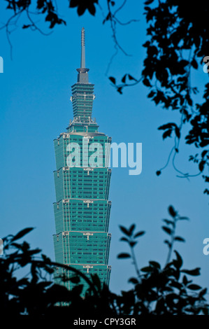 Taiwan Taipei Taipei 101 Tower 508 m Höhe einer der höchsten Türme in der Welt von Architekt Firma CY Lee Partnerarchitekten gesehen Stockfoto