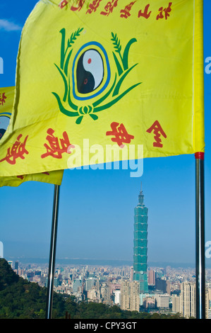 Taiwan Taipei Taipei 101 Tower 508 m Höhe einer der höchsten Türme in der Welt von Architekt Firma CY Lee Partnerarchitekten gesehen Stockfoto