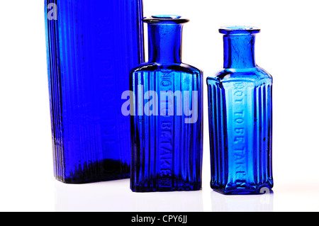 Blaue Poison Flaschen "Nicht zu genommen" Stockfoto