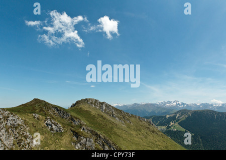 Blick auf Bergrücken in der Nähe von Col du Pas de Gehmintuen, Haute-Garonne, Midi-Pyrenäen, Frankreich. Stockfoto