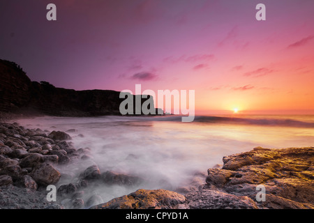 Sonnenuntergang in Kantabrien Küste (Golf von Biskaya, Spanien) Stockfoto