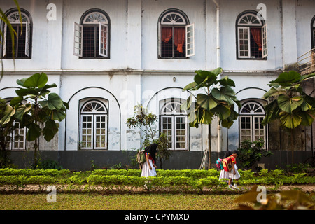 Indien, Bundesstaat Kerala, Kochi (Cochin), Altstadt, die Schule in der alten kolonialen Gebäuden Stockfoto