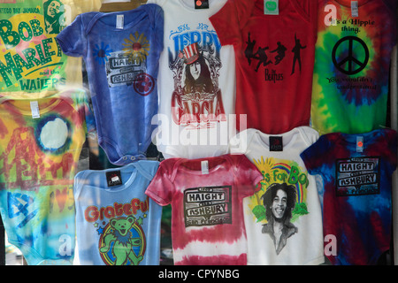 T-Shirts, Haight Street, Haight-Ashbury-Viertel, der Haight, San Francisco, California, Vereinigte Staaten von Amerika, Nordamerika Stockfoto