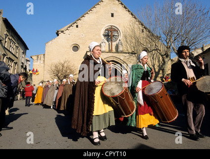 Frankreich, Zieh Vaucluse, Roquemaure, Feier der Valentinstag während der alle Bewohner des Dorfes Stockfoto