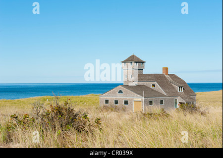 Race Point Beach, Old Harbor Life-Saving Station Museum, Düne am Atlantischen Ozean, Naturschutzgebiet, Cape Cod National Seashore Stockfoto