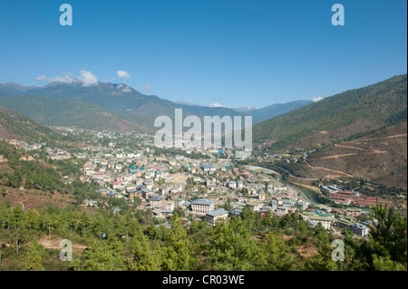 Blick von oben in die Hauptstadt Thimphu, das Himalaya Königreich Bhutan, Südasien, Asien Stockfoto