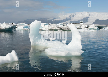 Eis, treiben Eisberge in den Gletschersee Joekulsárlón Lagune, Vatnajoekull Gletscher, Island, Skandinavien, Nordeuropa Stockfoto