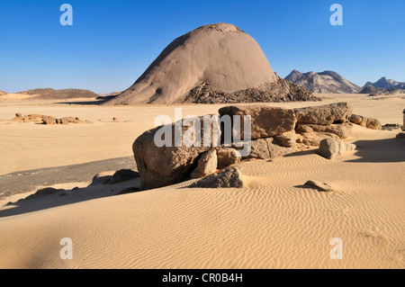 Riesigen Granit-Kuppel im Tehenadou, Adrar n'Ahnet, Algerien, Sahara, Nordafrika Stockfoto