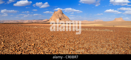 Überreste eines Vulkans Hoggar, Ahaggar Berge, Wilaya Tamanrasset, Algerien, Sahara, Nordafrika Stockfoto