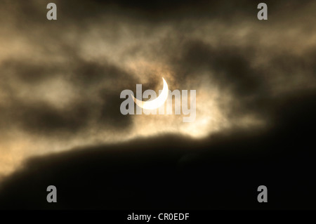 Partial solar eclipse, 4. Januar 2011, München, Upper Bavaria, Bayern, Deutschland, Europa Stockfoto