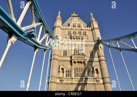 Tower Bridge über den Fluss Themse, London, England, Vereinigtes Königreich, Europa Stockfoto