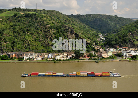 Frachtschiff auf dem Rhein bei St. Goarshausen, Rheinland-Pfalz, Deutschland, Europa Stockfoto