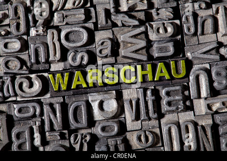 Alten führen Buchstaben bilden das Wort Warschau, Deutsch für Warschau Stockfoto