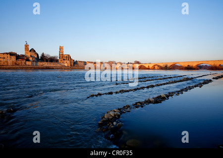 Frankreich, Gard, Pont Saint Esprit, Rhône Stockfoto