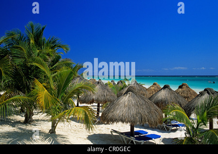 Mexiko, Quintana Roo Zustand, Tulum, Cabanas am Strand aera Stockfoto