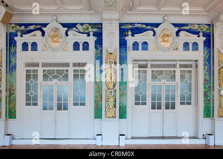 Frankreich, Paris, Passage Jouffroy, Le Salon des Miroirs (The Mirrors Lounge) Stockfoto