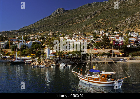 Türkei, Mittelmeerregion, türkische Riviera, Lykien, Kalkan, Dorf und Hafen Angeln Stockfoto