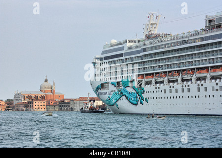 Kreuzfahrtschiff Norwegian Jade, IMO 9304057 Stockfoto