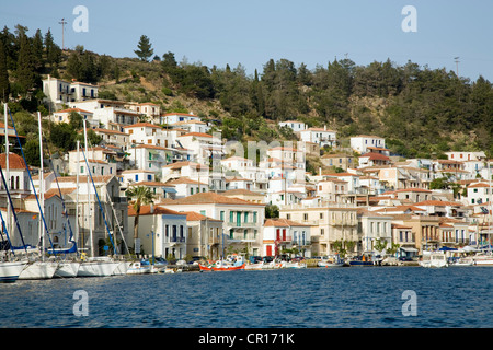 Griechenland, Saronischen Inseln, Insel Poros, Poros, Fischerhafen Stockfoto