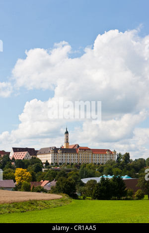 Kloster Ochsenhausen Kloster mit Klosterkirche St. Georg, Ochsenhausen, Landkreis Biberach, Oberschwaben Stockfoto