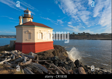 USA, Oregon, Coos County, Coquille Fluß, kleine Leuchtturm Stockfoto