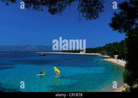 Kroatien, Dalmatien, dalmatinische Küste, Insel Brac, Bol Strand Zlatni Rat forderte auch das Goldene Horn Stockfoto