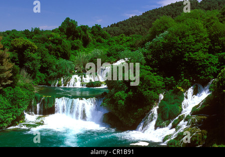 Kroatien, Mitteldalmatien, Krka Nationalpark Krka River Falls Stockfoto