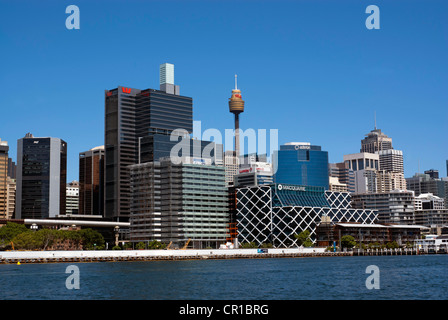 Die Skyline von Sydney gesehen vom Hafen Stockfoto