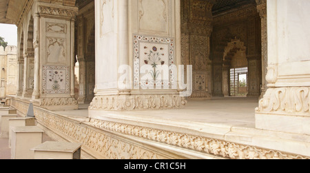 Intarsien Marmor, Säulen und Bögen, Halle des privaten Publikum oder Diwan-I Khas im Lal Qila oder roten Fort in Delhi, Indien Stockfoto