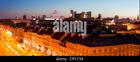Polen, Warschau, Blick über Krakowskie Przedmiescie in Richtung Innenstadt Stockfoto