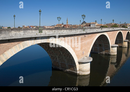 Frankreich, Dordogne, Périgord Pourpre, Bergerac, die alte Brücke über den Fluss Dordogne Stockfoto