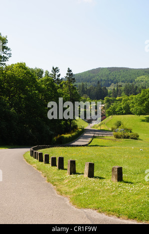 Blick auf den Damm über den River Tummel in Pitlochry, Perthshire Stockfoto