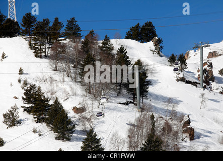 Völker mit Skilift gebündelt. Elbrus. Russland. Caucasus Stockfoto