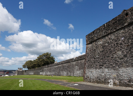 Stadtmauer, Londonderry, County Derry, Nordirland, Vereinigtes Königreich, Europa, PublicGround Stockfoto