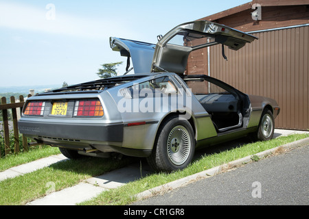 Der DeLorean DMC-12 aus den frühen 1980er Jahren in dem Film berühmt gemacht, "back to the Future". Stockfoto