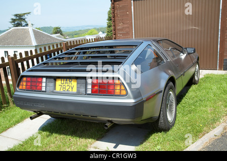 Der DeLorean DMC-12 aus den frühen 1980er Jahren in dem Film berühmt gemacht, "back to the Future". Stockfoto